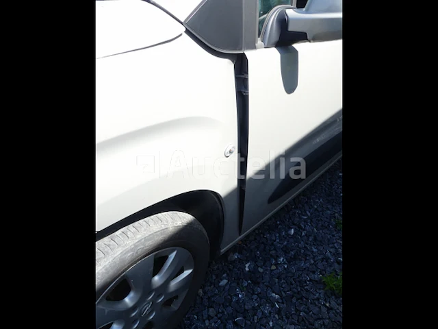 Auto opel combo life (2020-164.299 km-vin:wovecyhylj618520) - afbeelding 12 van  24