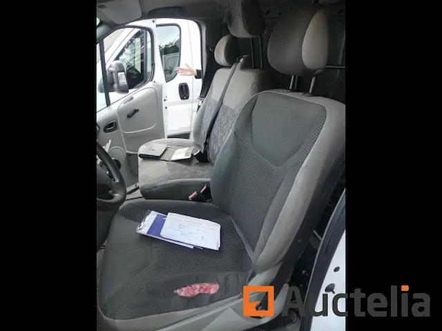 Auto opel vivaro (2005-128.972 km) - afbeelding 20 van  24