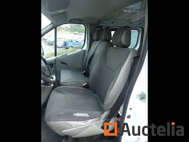 Auto opel vivaro (2011-106.714 km) - afbeelding 23 van  25