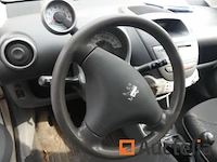 Auto peugeot 107 (2012-99.475 km) - afbeelding 7 van  26