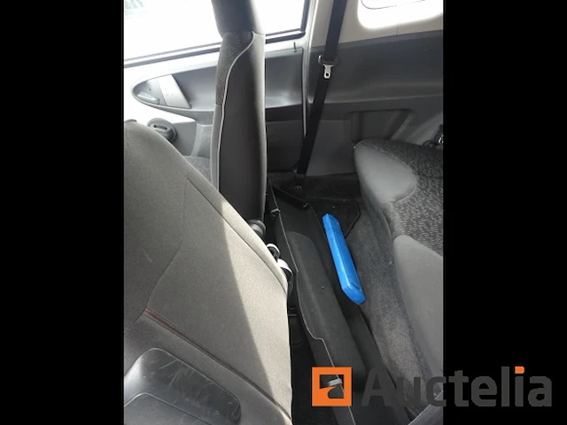 Auto peugeot 107 (2012-99.475 km) - afbeelding 8 van  26