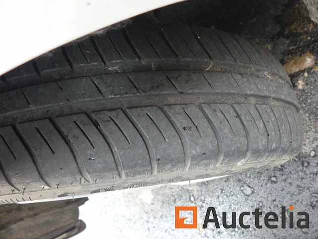 Auto peugeot 107 (2012-99.475 km) - afbeelding 16 van  26
