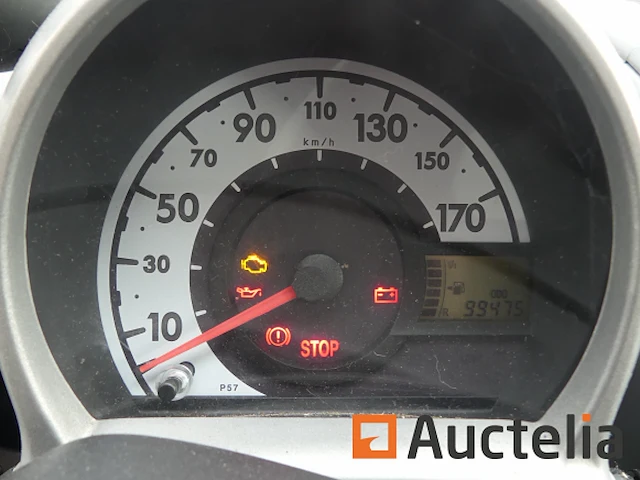 Auto peugeot 107 (2012-99.475 km) - afbeelding 22 van  26