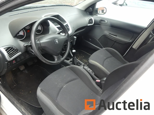 Auto peugeot 206+ (2010-119.445 km) - afbeelding 9 van  46