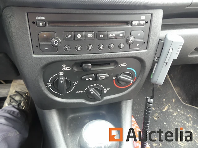 Auto peugeot 206+ (2010-119.445 km) - afbeelding 24 van  46