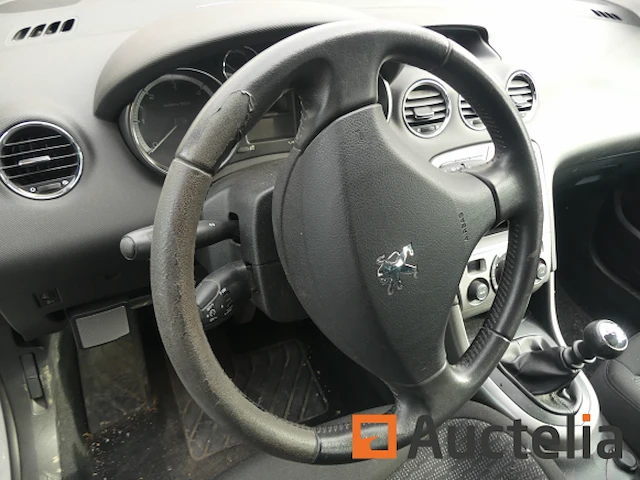 Auto peugeot 308 (2010-184.813 km) - afbeelding 29 van  32