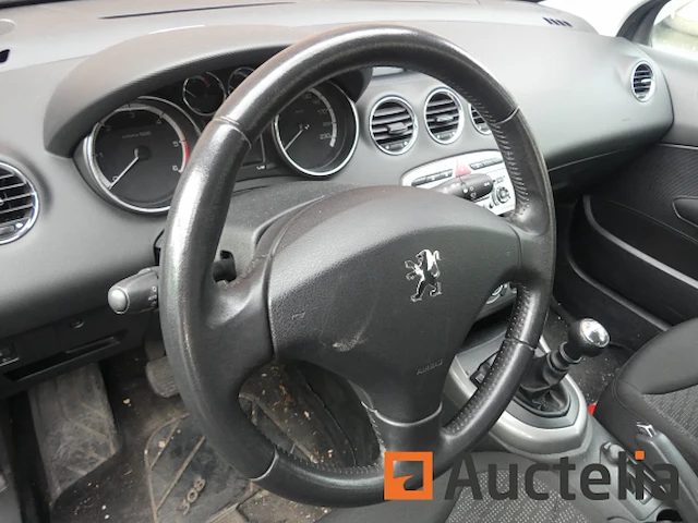 Auto peugeot 308 (2010-194.623 km) - afbeelding 29 van  32
