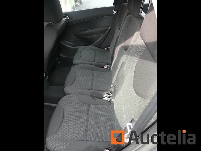 Auto peugeot 308 (2010-194.623 km) - afbeelding 30 van  32