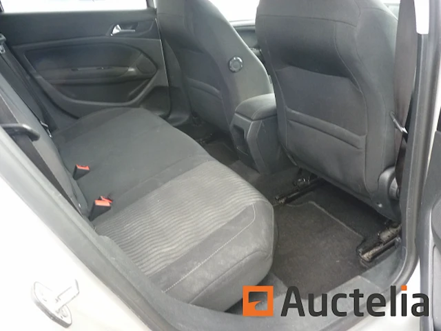 Auto peugeot 308 (2016-235.833 km-vin:vf3lcbhxgs235579) - afbeelding 2 van  23