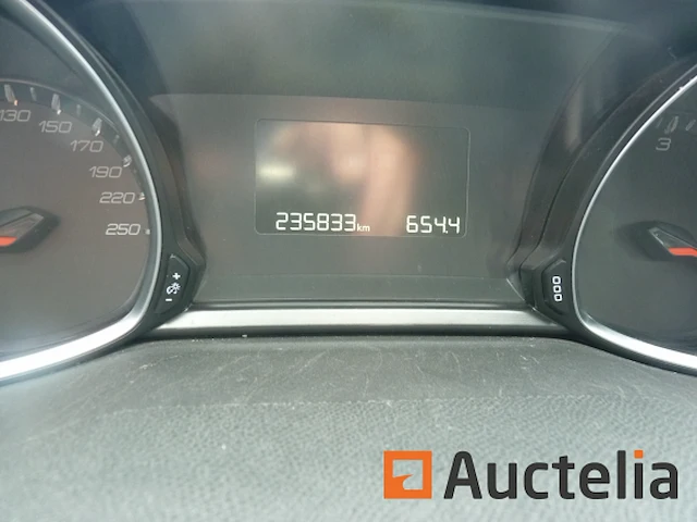 Auto peugeot 308 (2016-235.833 km-vin:vf3lcbhxgs235579) - afbeelding 7 van  23