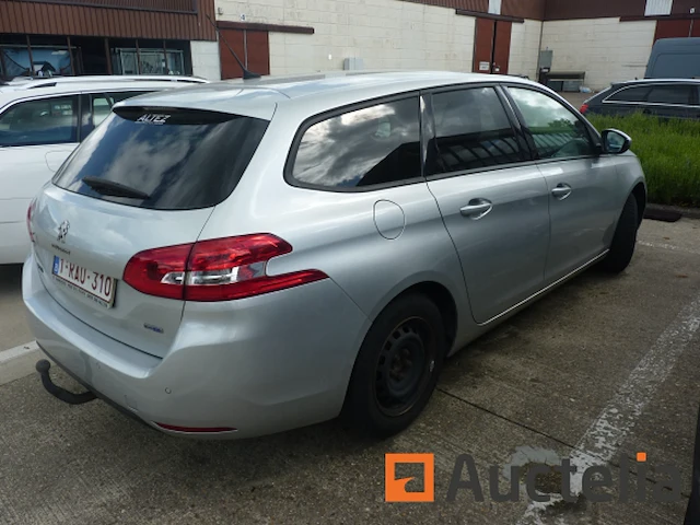 Auto peugeot 308 (2016-235.833 km-vin:vf3lcbhxgs235579) - afbeelding 18 van  23