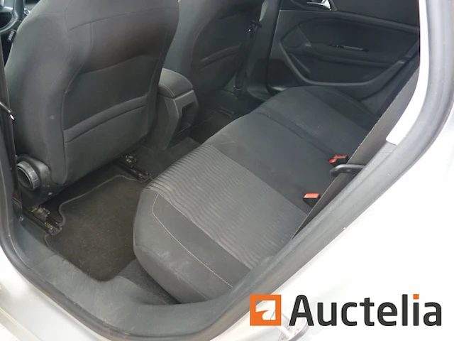 Auto peugeot 308 (2016-235.833 km-vin:vf3lcbhxgs235579) - afbeelding 23 van  23