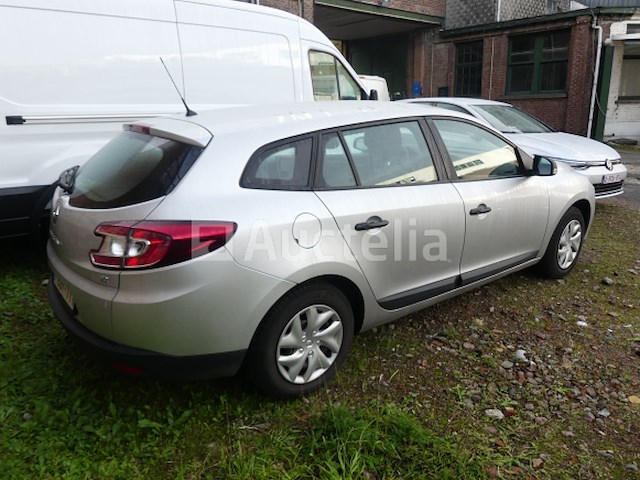 Auto renault megane (2012-22.499 km) - afbeelding 27 van  32