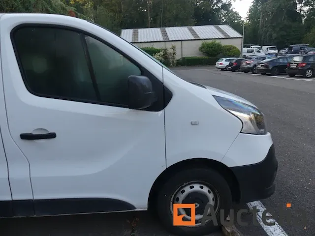 Auto renault trafic (2015-145.745 km) - afbeelding 1 van  61