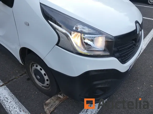 Auto renault trafic (2015-145.745 km) - afbeelding 16 van  61