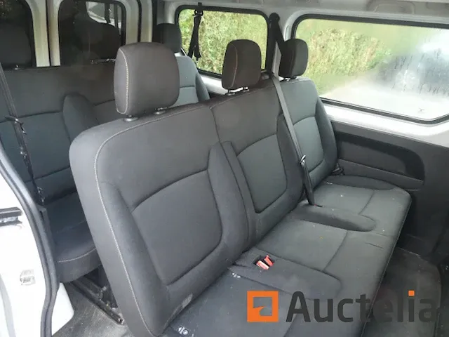 Auto renault trafic (2015-145.745 km) - afbeelding 45 van  61
