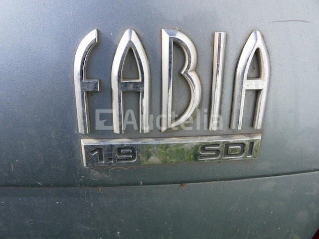 Auto skoda fabia (2004-189.523 km) - afbeelding 8 van  33