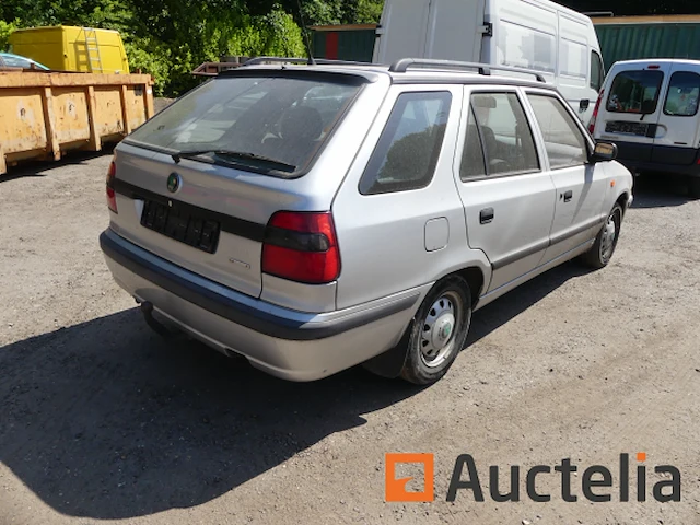 Auto skoda felicia stationwagon (1999-134.345 km) - afbeelding 19 van  25