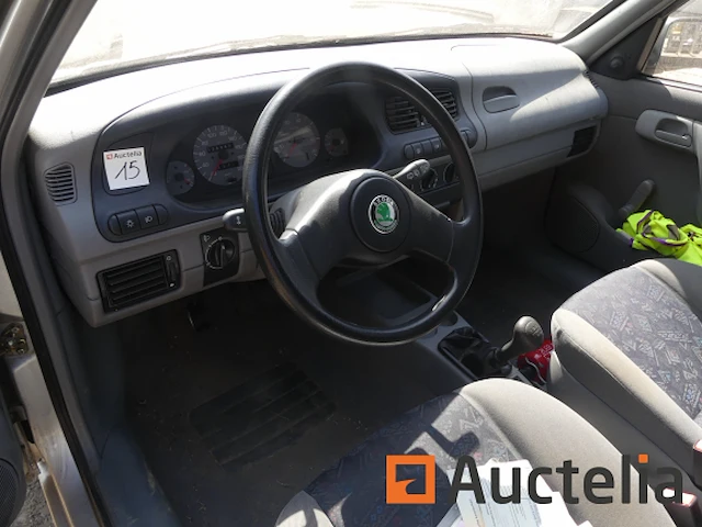 Auto skoda felicia stationwagon (1999-134.345 km) - afbeelding 24 van  25