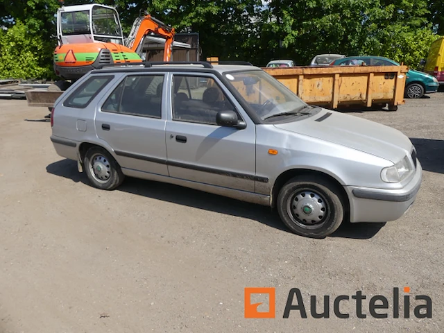 Auto skoda felicia stationwagon (1999-134.345 km) - afbeelding 25 van  25