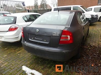 Auto skoda octavia (2007-111.444 km) - afbeelding 23 van  31