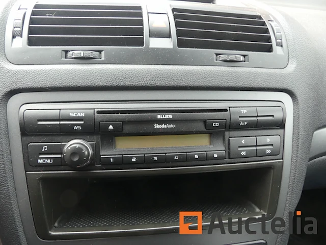 Auto skoda octavia (2012-151.295 km) - afbeelding 27 van  29