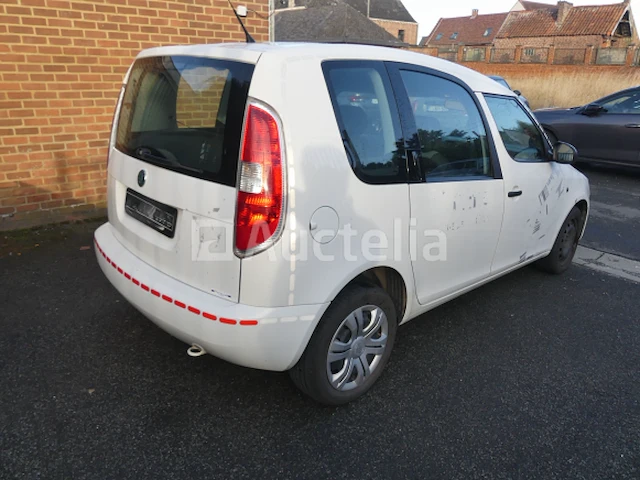 Auto skoda roomster (2010-83.182 km) - afbeelding 23 van  30