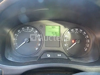 Auto skoda roomster (2010-83.182 km) - afbeelding 28 van  30