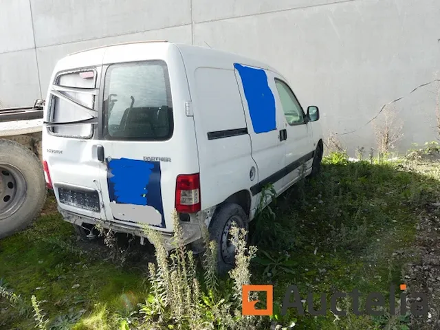 Auto van peugeot partner 1.6 hdi (voor onderdelen) - afbeelding 6 van  12