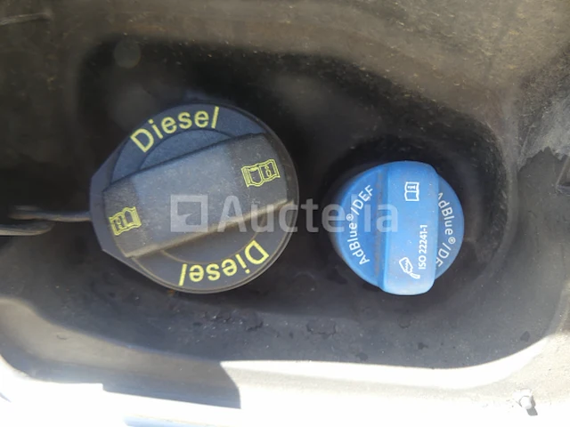 Auto volkswagen amarok (2019-252.394 km-vin:wv1zzz2hzkh021515) - afbeelding 17 van  45