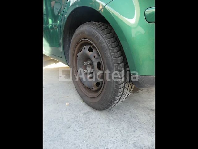 Auto volkswagen polo (2002-119.466 km) - afbeelding 7 van  33
