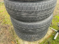 Autobanden en velgen honda crv2 - afbeelding 3 van  4