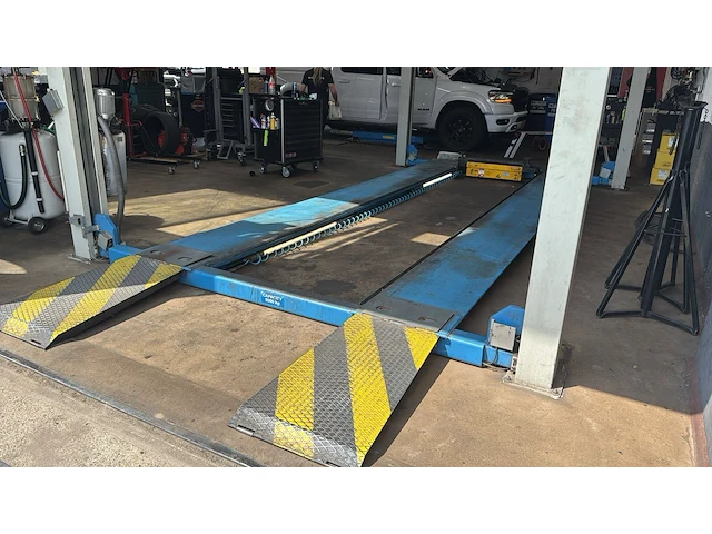 Autobrug rexroth autec lift elektrisch - afbeelding 1 van  1