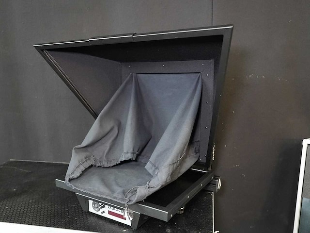 Autocue - set prompter 20 inch mirror- autocue qmaster sdi + shuttle pro - video - afbeelding 4 van  4