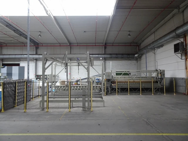 Automatic line matthys: packing + deposit intro trolley - afbeelding 1 van  17