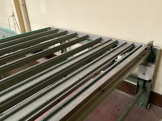 Automatische hoekoppoetsmachine soenen hendrik bfp/cnc - afbeelding 17 van  39