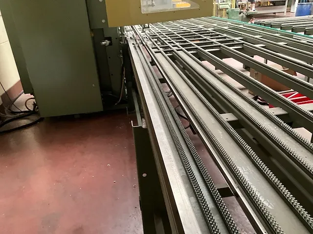 Automatische hoekoppoetsmachine soenen hendrik bfp/cnc - afbeelding 19 van  39