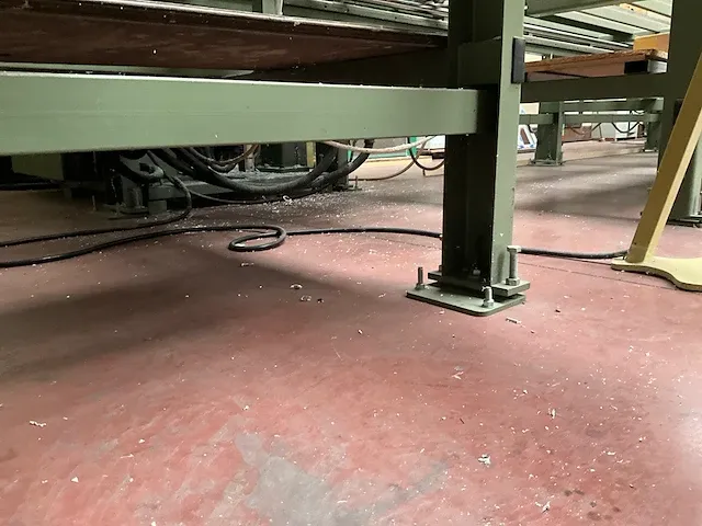Automatische hoekoppoetsmachine soenen hendrik bfp/cnc - afbeelding 24 van  39