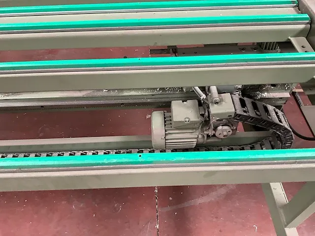 Automatische hoekoppoetsmachine soenen hendrik bfp/cnc - afbeelding 32 van  39