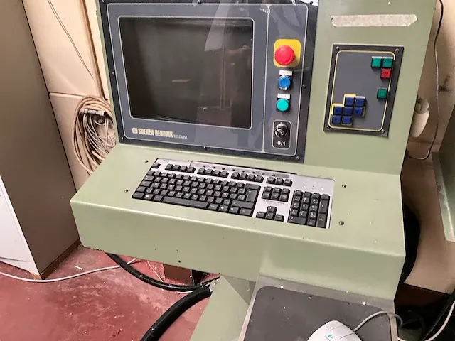 Automatische hoekoppoetsmachine soenen hendrik bfp/cnc - afbeelding 37 van  39