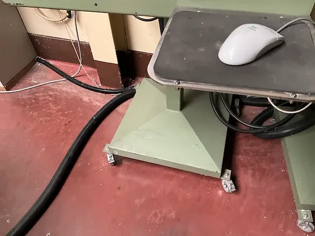 Automatische hoekoppoetsmachine soenen hendrik bfp/cnc - afbeelding 38 van  39