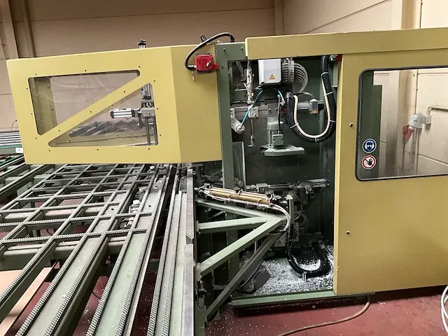 Automatische hoekoppoetsmachine soenen hendrik bfp/cnc - afbeelding 39 van  39