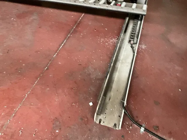 Automatische kieptafel soenen hendrik kip mt - afbeelding 9 van  21