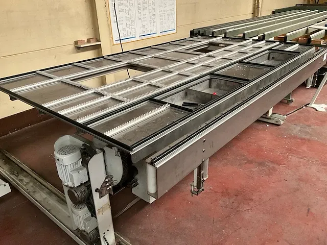 Automatische kieptafel soenen hendrik kip mt - afbeelding 19 van  21