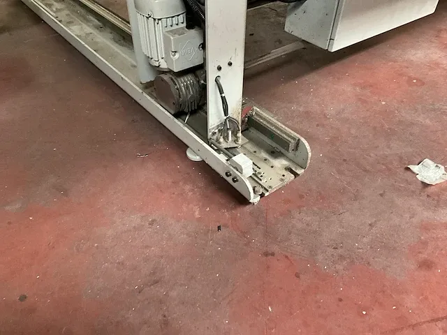 Automatische kieptafel soenen hendrik kip mt - afbeelding 21 van  21