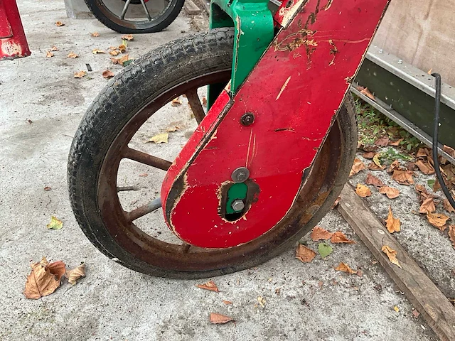 Automatische steek- en snoeimachine - afbeelding 2 van  17