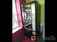 Automatische verkoopautomaat met azkoyen palma muntmechanisme - afbeelding 4 van  7