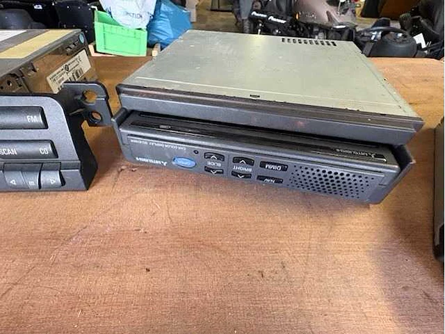 Autoradio partij - afbeelding 7 van  9