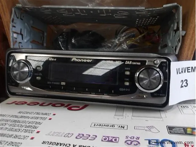 Autoradio - afbeelding 2 van  2