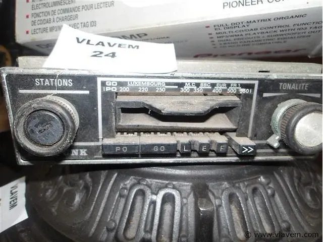 Autoradio - afbeelding 1 van  2